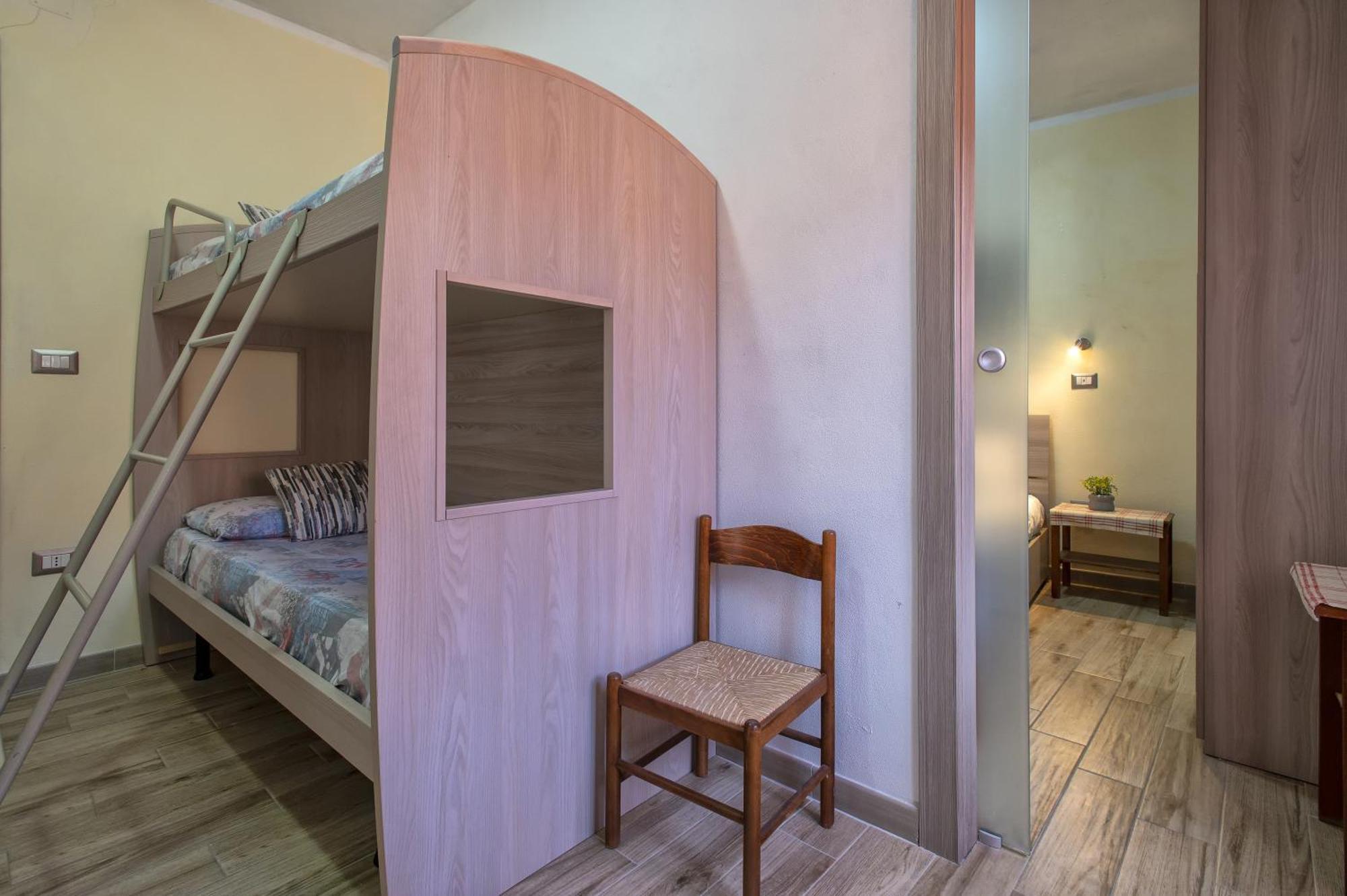 Appartement Relax House And Fitness 9 à Villanova Monteleone Extérieur photo